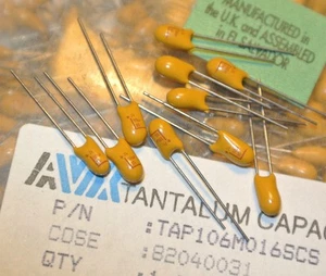 10uF 16V Tantalum Capacitors AVX Radial 2.5mm TAP106M016SCS  [QTY=10pcs] - Foto 1 di 1