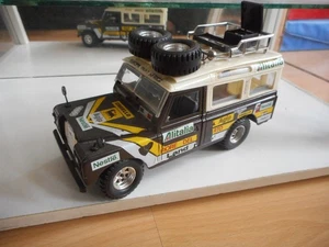 Bburago Burago Land Rover in Brown on 1:24 - Bild 1 von 2