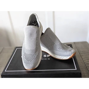 J/Slides Women Tiger Sneakers Shoes Silver Metallic Knit Tyler ~ Size 6 M ~ NIB - Picture 1 of 14