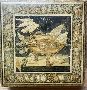 Scatola Fiorentina Vintage 11,5" Piccioni Bagno Acqua Dorata Maschere Teatrali Italia - Foto 1 di 15