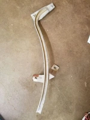 60 Ford Starliner 1960 cuarto de vidrio canal guía pista lado pasajero Foto 1 de 4