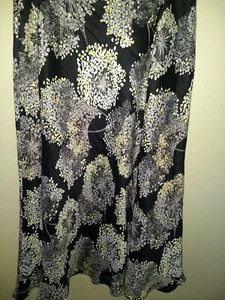 Talbots Damen schwarz mit Blumenmuster knielanger Rock Größe 8P vollständige Linie - Bild 1 von 6