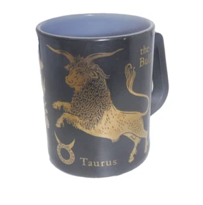 Vintage Stier Sternzeichen Federal Milchglas Becher - The Bull Schwarz & Gold Kaffeetasse - Bild 1 von 2