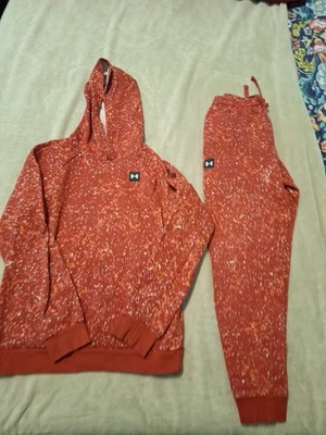 Conjunto de conjunto jogger Under Armour Youth XL rojo moteado Foto 1 de 4