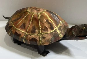 DECORACIÓN TORTUGA METAL ARTESANAL VINTAGE 9” LARGO PUNTA A PUNTA - Imagen 1 de 7