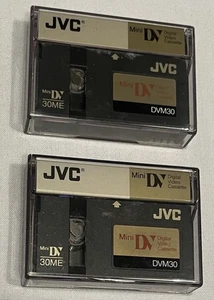 2 Videocassette digitali JVC Mini DV DVM30 NUOVE - Foto 1 di 1