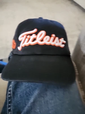 Oklahoma State U Titleist Gorra Sombrero Correa Negro Talla Única Etiqueta con Licencia Oficial Foto 1 de 4