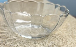 vintage Arcoroc Arcade clear Glass Serving Bowl - Picture 1 of 4