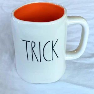 Rae Dunn Mug Trick or Treat Halloween Orange Inside - Picture 1 of 3