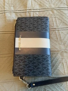 Michael Kors Mini Handbag - Picture 1 of 6