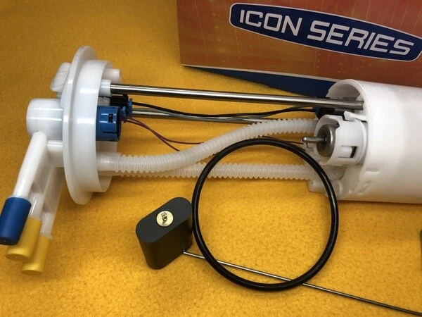 Fuel pump for Holden VZ COMMODORE sedan wagon 3.6L Intank module assembly 2YrWty - image 1 of 4