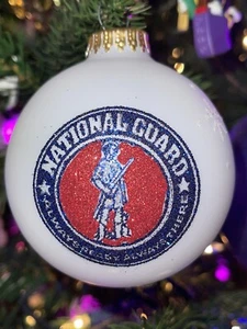 🆕Adorno de vidrio coleccionable de Teresa Inc🎄GUARDIA NACIONAL hecho en EE. UU. pintado a mano - Imagen 1 de 7