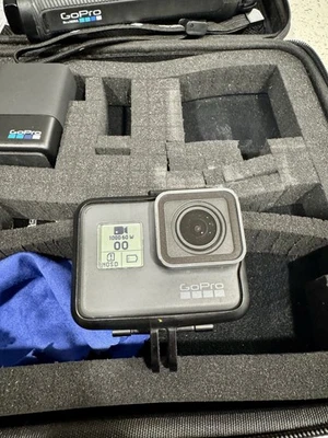 GoPro Hero 5 Black Edition Action Camera - Image 1 of 4