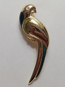 Signierte Liz Claiborne goldfarbene grüne Emaille Papagei Brosche Anstecknadel Dschungel Vögel - Bild 1 von 4