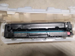 Cartucho de tinta magenta original HP Laserjet 202A - caja abierta nueva - Imagen 1 de 3