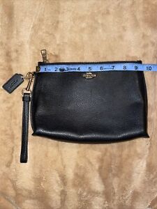 Coach Charlie Pebble Leather Pouch 