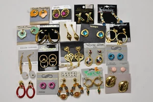 Lot of 20 Vintage New Earrings! Sara Coventry etc. - Picture 1 of 7