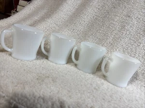 Set Of 4 Vintage Anchor Hocking Fire King Milk Glass D Handle Coffee Mugs Cups - Picture 1 of 9