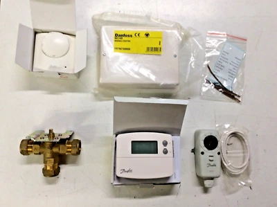 DANFOSS 087N6500C9 - FP715 HSP 22MM HEATSHARE CONTROLS PACK VERY OLD STOCK - Image 1 of 2