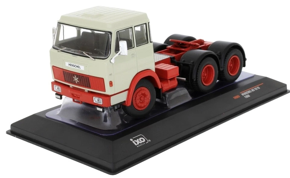 Henschel HS 19 TS Trattore 1966 - Ixo 1/43