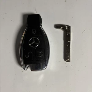 Mercedes Benz Key Fob Genuine Smart Key Pa12T/IPA 204y51000100 - Picture 1 of 10