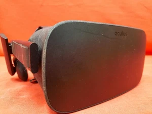 Broken Oculus Rift CV1 Virtual Reality Headset Black Home Bluetooth 7793 - Picture 1 of 3