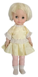 Vintage Jolly Toys Inc Puppe Schlafaugen harter Körper gelbes Kleid 13 Zoll 1960er  - Bild 1 von 8