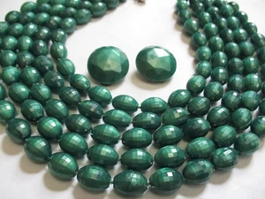 Vintage Multi 5 Strand Cushion Green Pearl Plastic Beaded Necklace Earrings SET - Bild 1 von 13