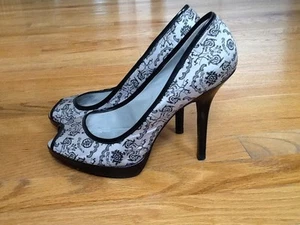 Women's High Heel Pumps BCBGirls Peep Toe Platform Black Silver Size 8 BCBG - Picture 1 of 5