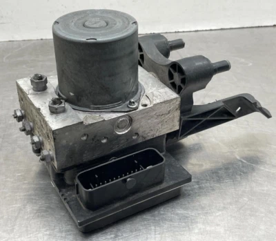 Controlador bomba freno antibloqueo Mercedes CLS550 2014 base Esp 84 k 2184313212 14 Foto 1 de 4