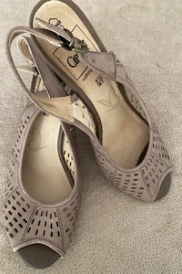 KLASSISCHE PUMPS FÜR DAMEN "CAPRICE" - Bild 1 von 5