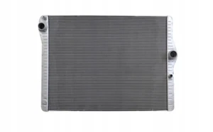 RADIATOR BMW 2 M2 F87 F22 3 M3 F30 F80 4 M4 F82 F83 F3 F33 17112284607 2284607 - Picture 1 of 4