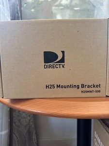 *NUOVO* Staffa di montaggio a parete Directv H25 (numero 19) - Foto 1 di 2