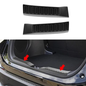 Placa protectora de parachoques trasero incorporada de titanio negro de acero manchado para Toyota C-HR 2025 - Imagen 1 de 4