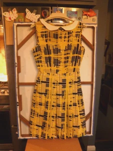 BEA&DOT MODCLOTH  RETRO PLEATED FIT&FLARE SLVLSS DRESS      WM. Sz.  XS    NWOT - Picture 1 of 4