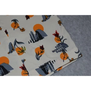 The North Face Shorts Mens Size Large Stretch Swimming Camping Rose Sun Design - Picture 1 of 6