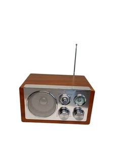 AM/FM-Radio Classic Braun/Silber Analog Radio Holzgehäuse 12 Watts 230V / Hz 50 - Bild 1 von 7
