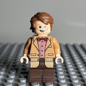 LEGO The Eleventh Doctor Minifigure (idea020) from IDEAS Dr. Who set 21304 - 3E