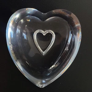 Steuben signed heart to heart Eric Hilton crystal glass hand cooler figurine - Picture 1 of 7