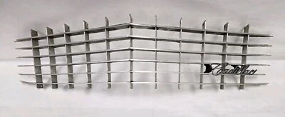 Cadillac Deville Fleetwood Calais 1967 parrilla central delantera OEM GM Foto 1 de 4