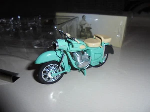 MZ ES 250 in hellgrün DDR Motorrad Atlas 1:24 Originalgetreu Neuwertig Simson - Bild 1 von 2