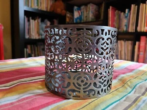 Bath & Body Works Kerzenhalter braun geschliffenes Metall Design 3 Docht - Bild 1 von 4