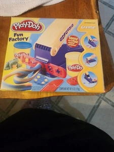 Hasbro Play-Doh Fun Factory Ages 3+ does not include play-doh - Picture 1 of 5