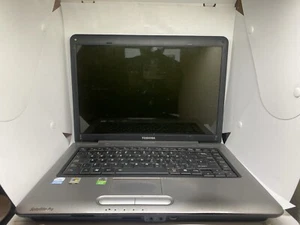 Toshiba Satellite Pro A300-2C4 15" Inch Laptop Computer Faulty Spares/Repairs - Picture 1 of 24