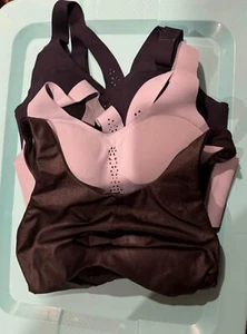 Victoria Secret Sport Bra lot 34C/Medium- 3 bras total - Picture 1 of 9