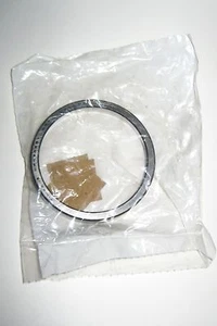 TAZA MOPAR. Interior. Cojinete de rueda. Número de pieza #5003826AB NOS - Imagen 1 de 2