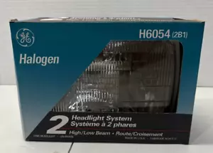 GE LIGHTING H6054 HALOGEN HIGH LOW BEAM REPLACEMENT HEADLIGHT - NEW - Picture 1 of 4
