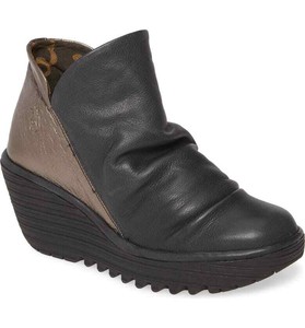 FLY London Leather Upper Mid (2-2.9 in 