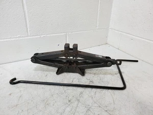 Toyota Camry Jack 1997-2001 montaje - Imagen 1 de 4