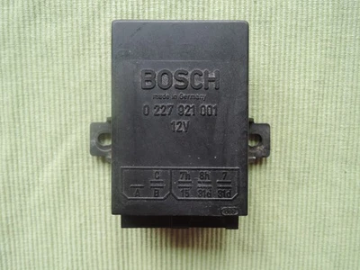 ALFA ROMEO GTV6 MILANO Used ORIGINAL BOSCH 0 227 921 001 Ignition Spark Control - Image 1 of 4